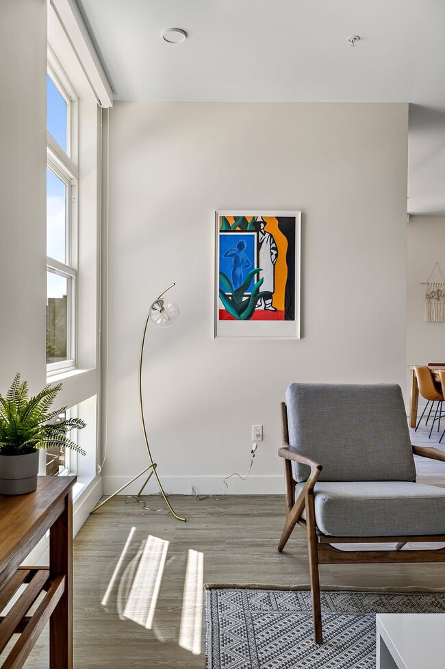 Building Photo - 2880 Zuni St Rental