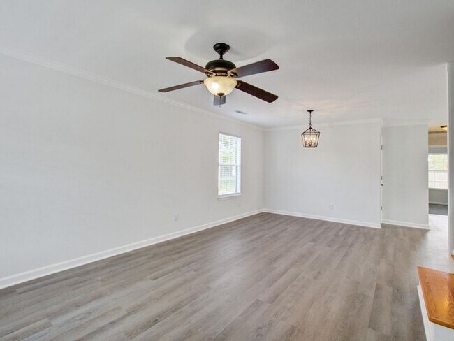 Photo - 114 Wilton St