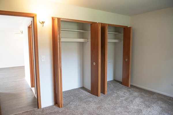 Holiday Garden Apartments