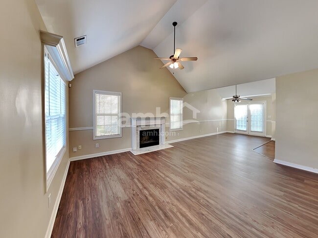 Photo - 111 Lexington Parke Dr