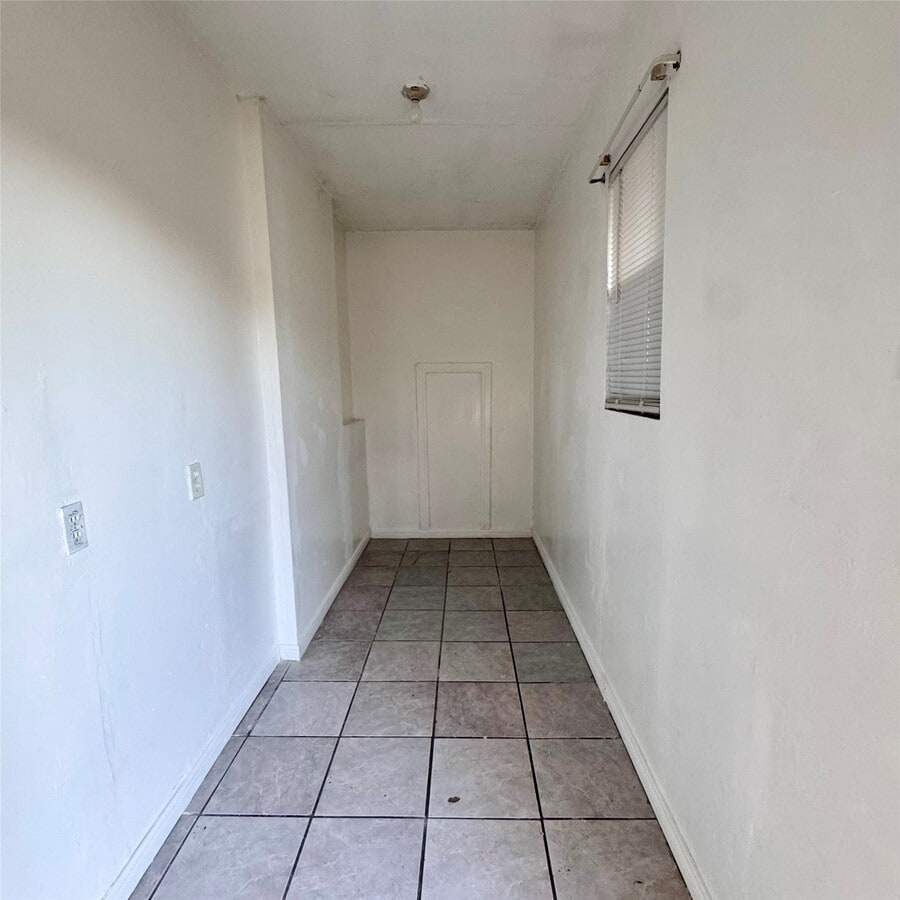 Photo - 416 Casey St