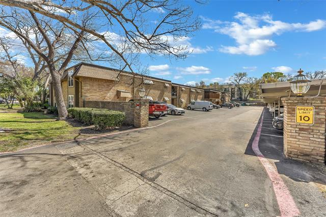 Photo - 7906 Royal Ln Unit A