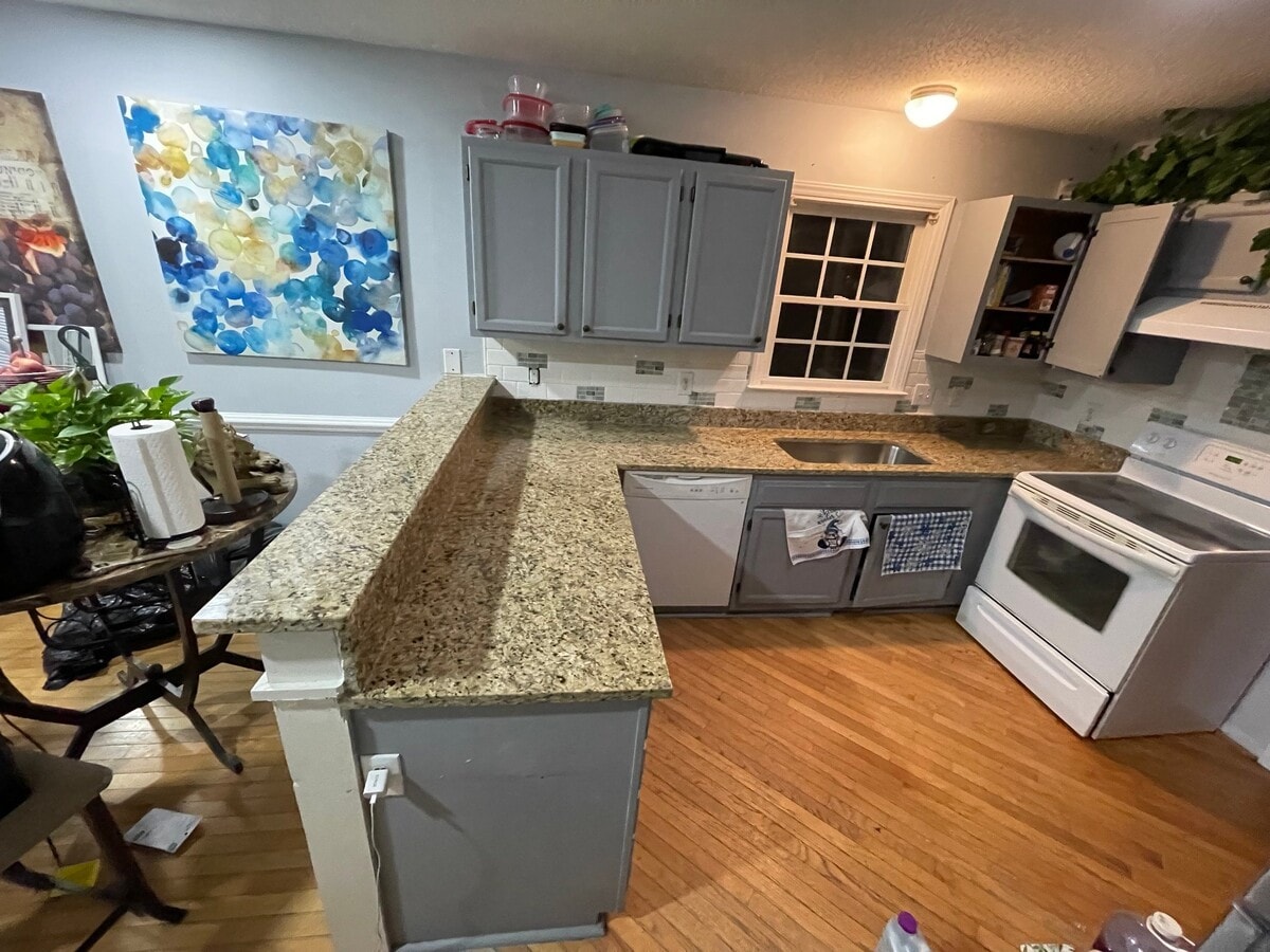 Photo - 111 Maple St