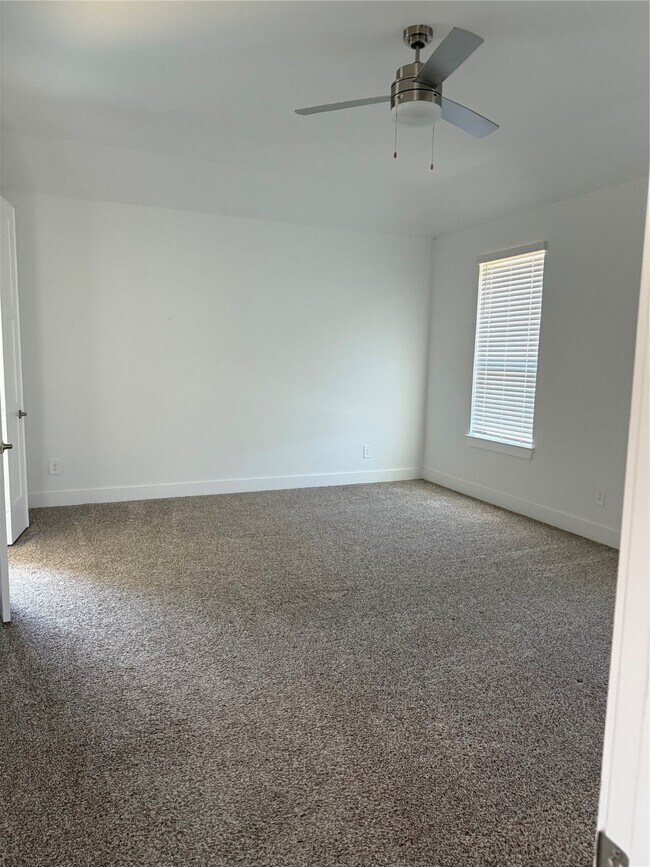 Photo - 15228 Tattle Crk Ln