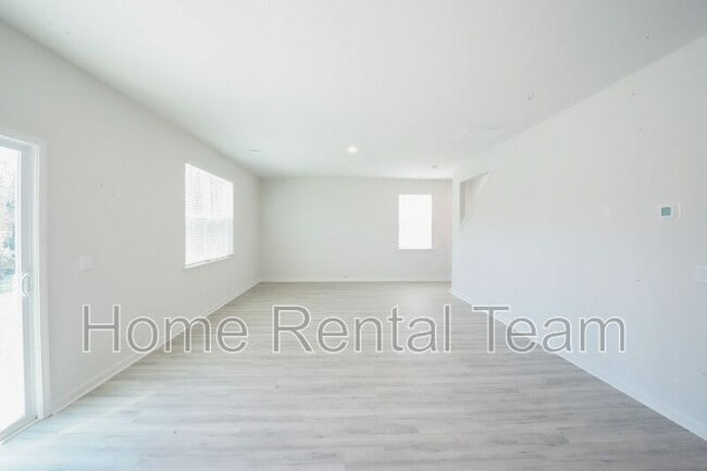 Photo - 153 Kraft Kove