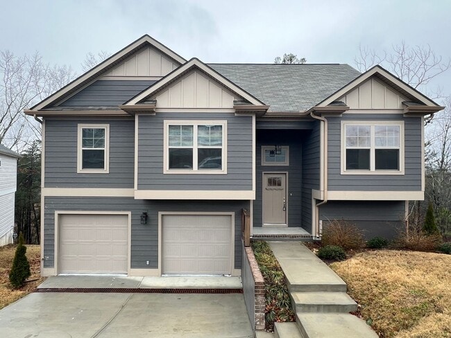 Building Photo - Ooltewah Rental 3 Bedrooms + Full Finished Basement