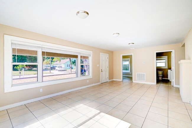Photo - 1204 Easter Ave