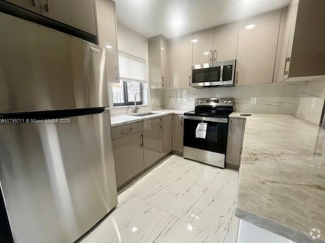 Building Photo - 4040 NW 31st Terrace Unit 4 Rental