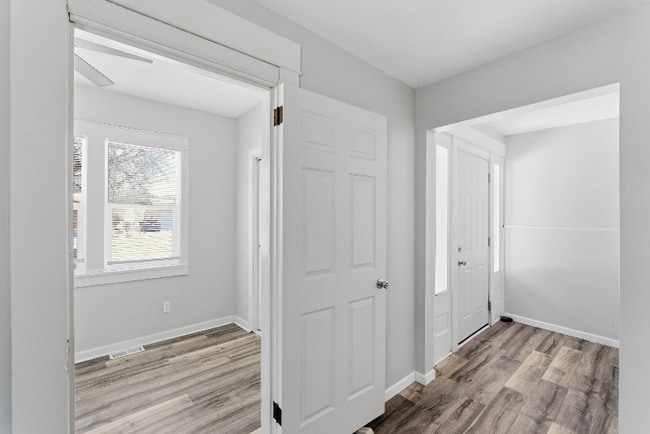 Photo - 851 S Millwood Ave Unidad 1