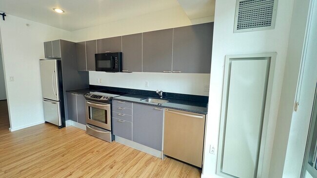 Photo - 2 Earhart St Unit 318