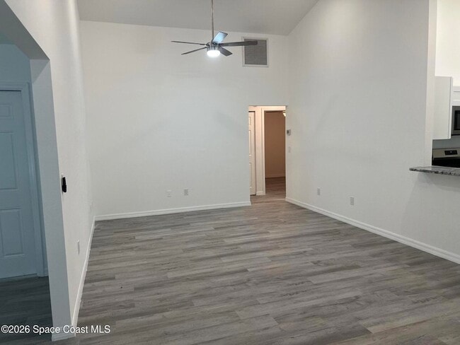 Photo - 1071 Cadillac Dr NE