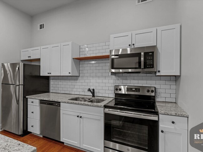 Photo - 212 Seventh St. Unit 202