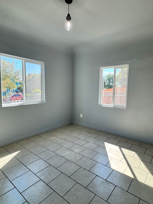 Photo - 4151 Dorsey St Unidad 4153 Dorsey