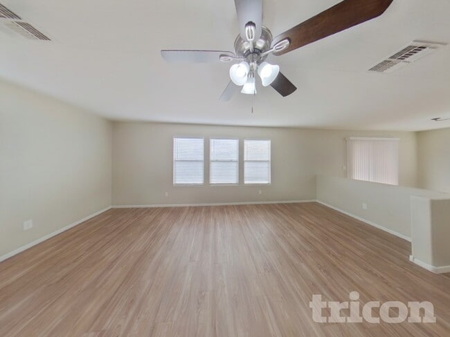 Photo - 39989 W Catherine Dr