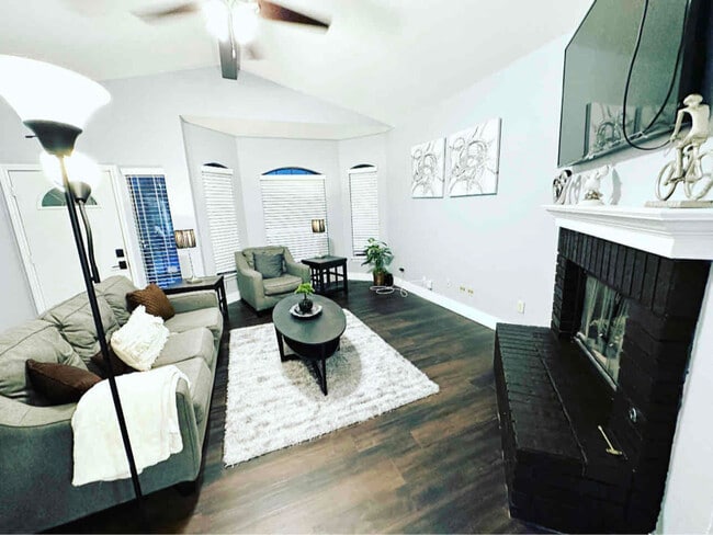 Photo - 9360 Sunset Dr