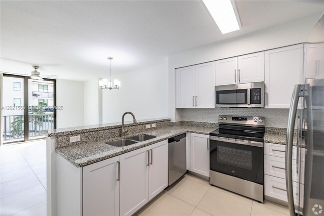 Photo - 2800 SW 4th St