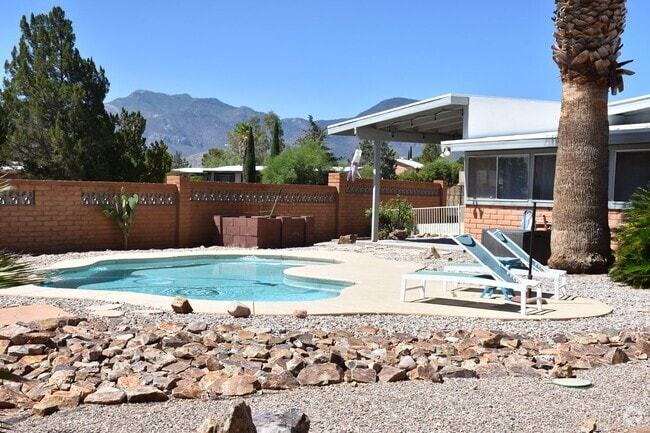 Building Photo - Great home in Great Neighborhood