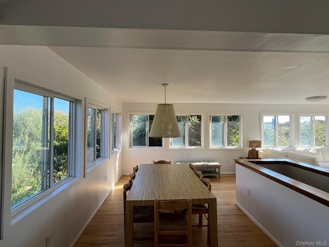 Photo - 150 Clipper Way