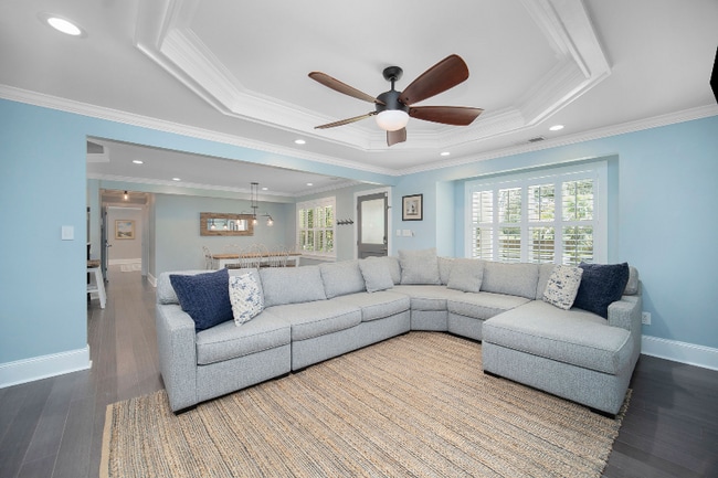 Photo - 584 Fort Johnson Rd