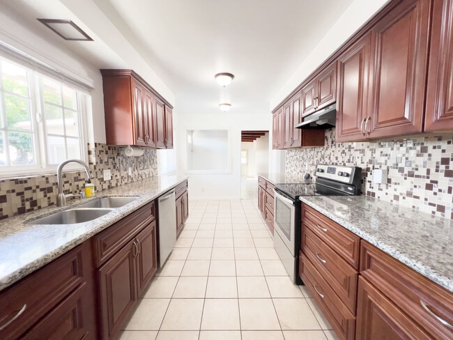 Photo - 5198 Catoctin Dr