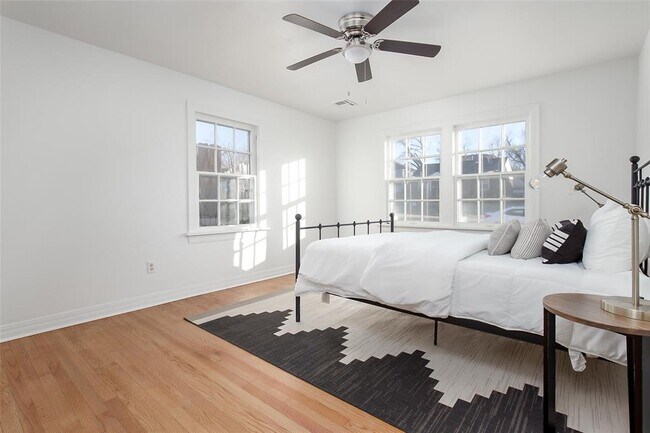 Photo - 721 NW 46th St