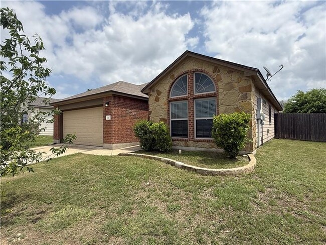 Photo - 531 Parkfield Ln