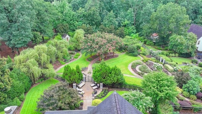 Photo - 2611 Briers N Dr