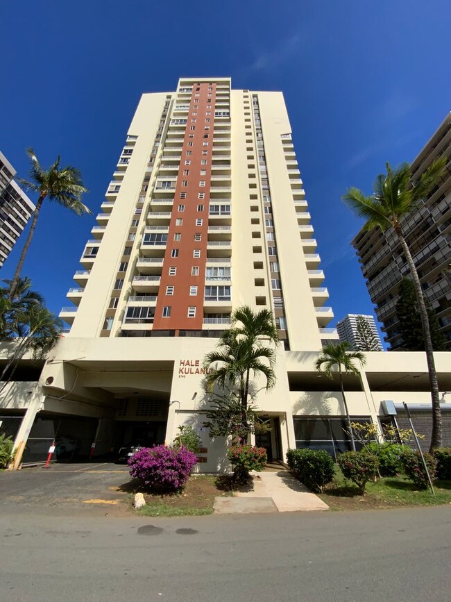 Hale Kulanui Studio unit near UH in the he... - Hale Kulanui Studio unit near UH in the he... Unidad 1908 Rental