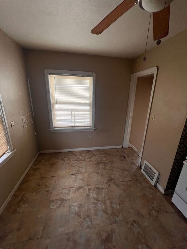 Photo - 3914 Brookside Blvd