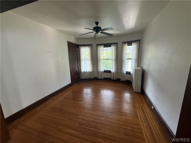 Photo - 37 Inwood Pl