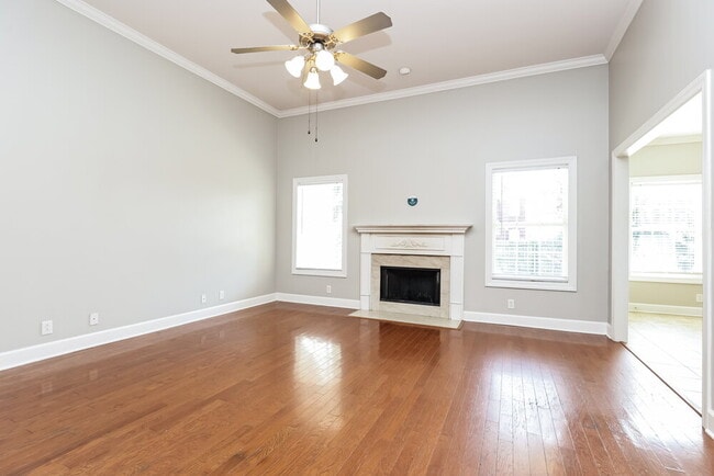 Photo - 1811 Potters Ct