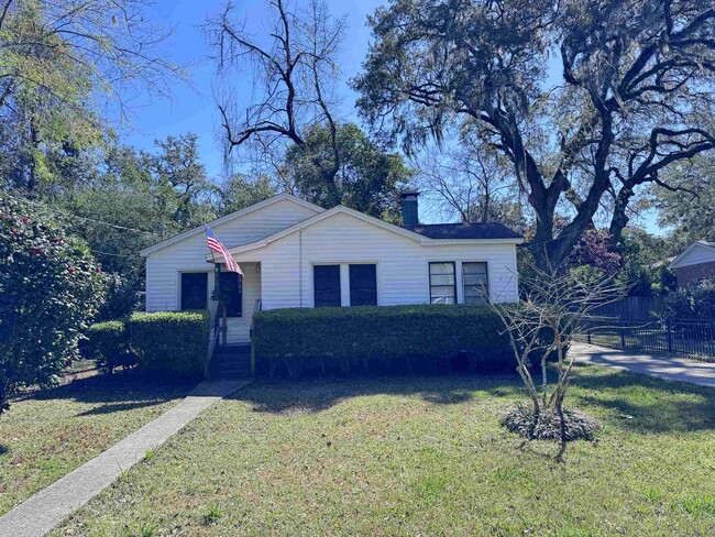 Photo - 819 N Forest Dr House