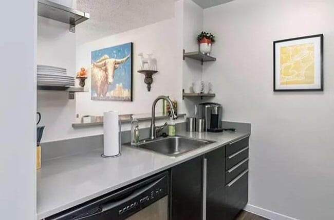 Photo - 1200 Mariposa Dr Unit 2