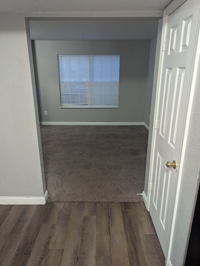 Photo - 11531 Planewood Ct