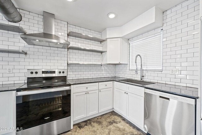 Photo - 3601 N 15th Ave Unit Apt 15