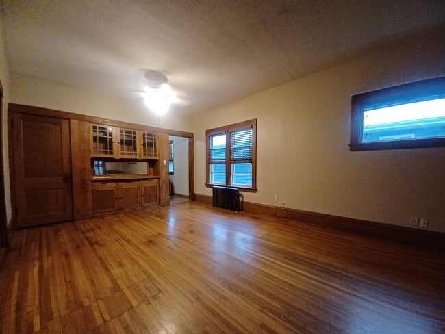 Photo - Excellent 3 bedroom Single Family in St Paul!!
