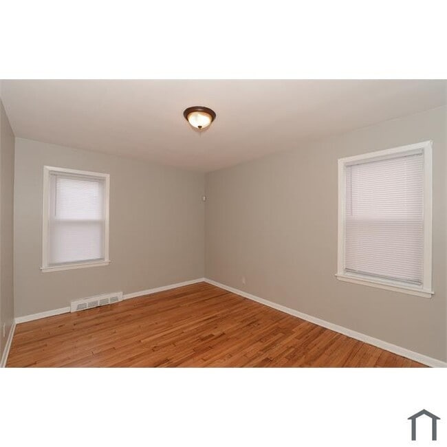 Photo - 5755 Turney Rd