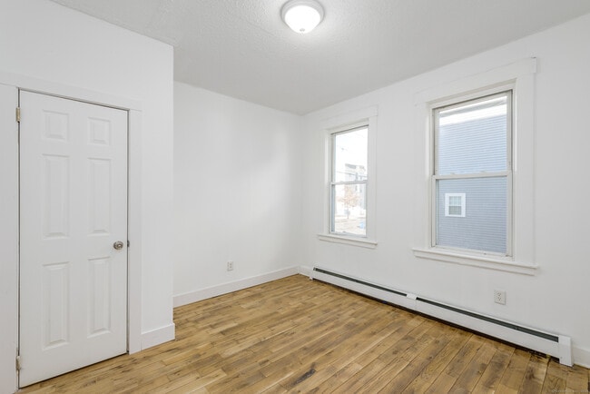 Photo - 517 Winchester Ave Unit #2