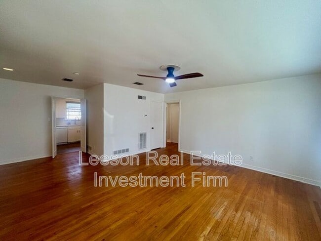 Photo - 154 Southfield Rd