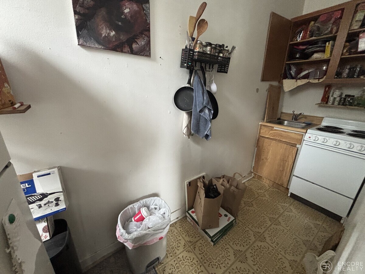 Photo - 16 Davis Ave Unit 9