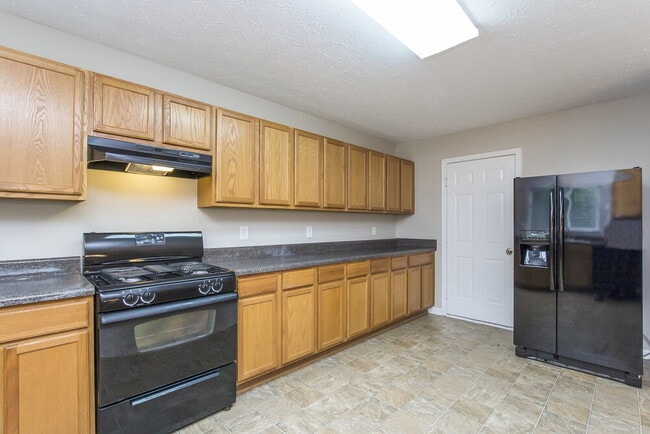 Photo - 130 Sugar Berry Pl