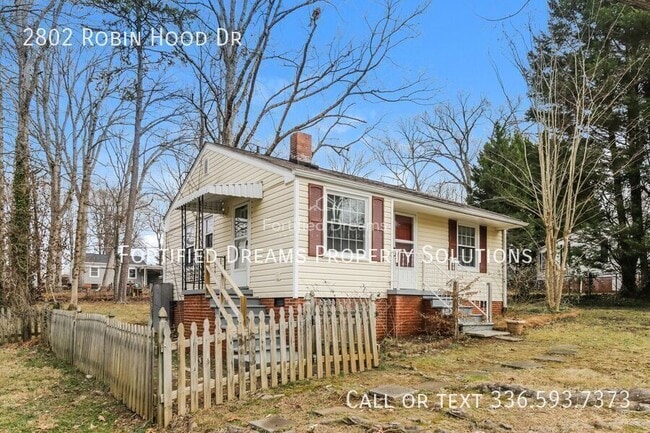 Photo - 2802 Robin Hood Dr