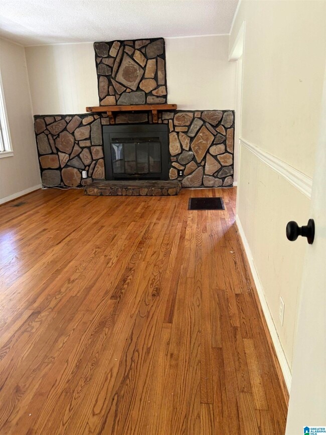 Photo - 1720 Home Garden Dr