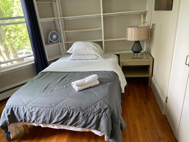 1000 Memorial Unit 2-f