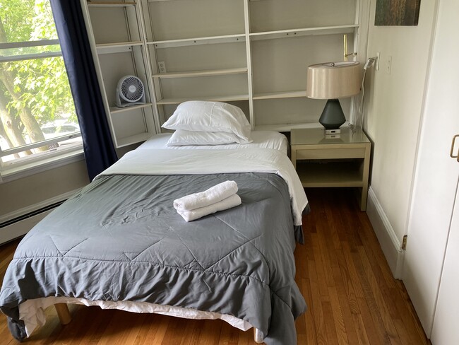 Photo - 1000 Memorial Dr Unidad #2-f