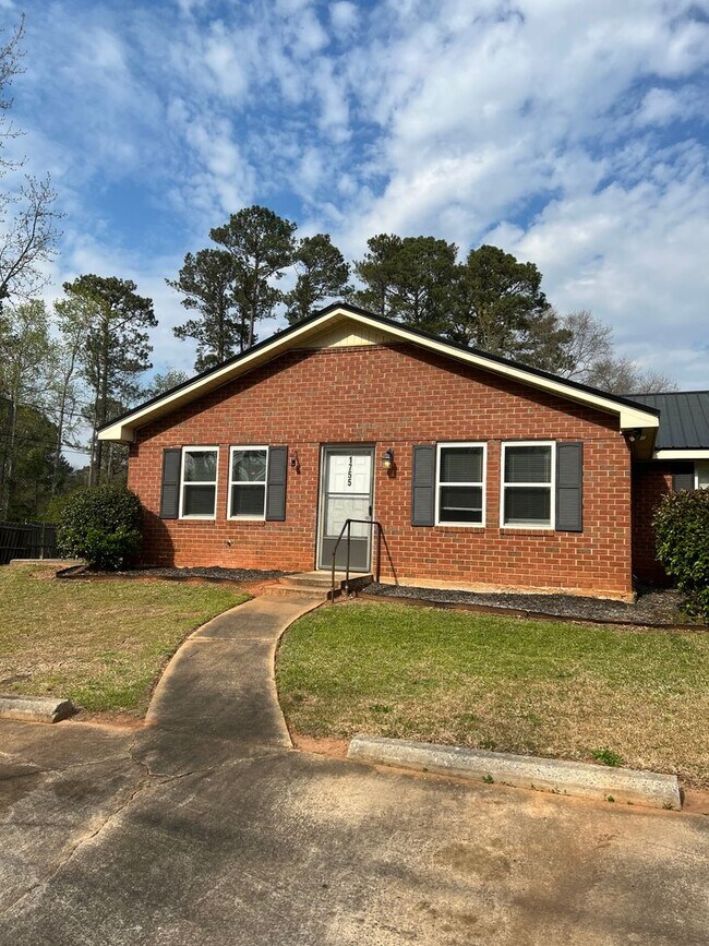 Photo - 1755-1757 Cedar Shoals Dr Unidad Cedar Shoals Dr 1755