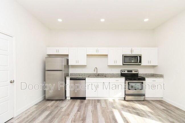 Photo - 1213 N Chamberlain Ave