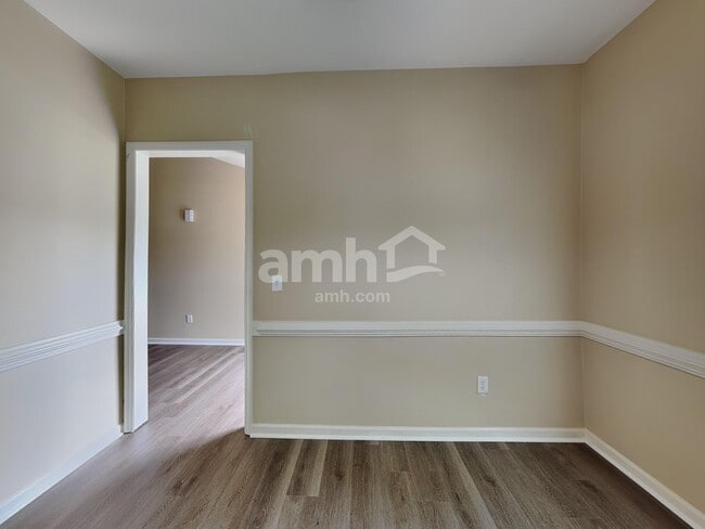 Photo - 325 Brims Way