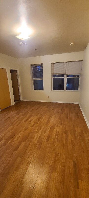 Photo - 146 N Grove St Unit 1