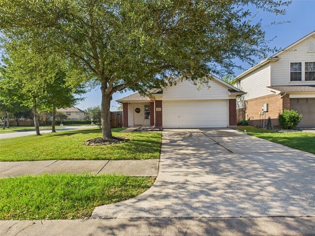 Building Photo - 3318 Field Manor Ln